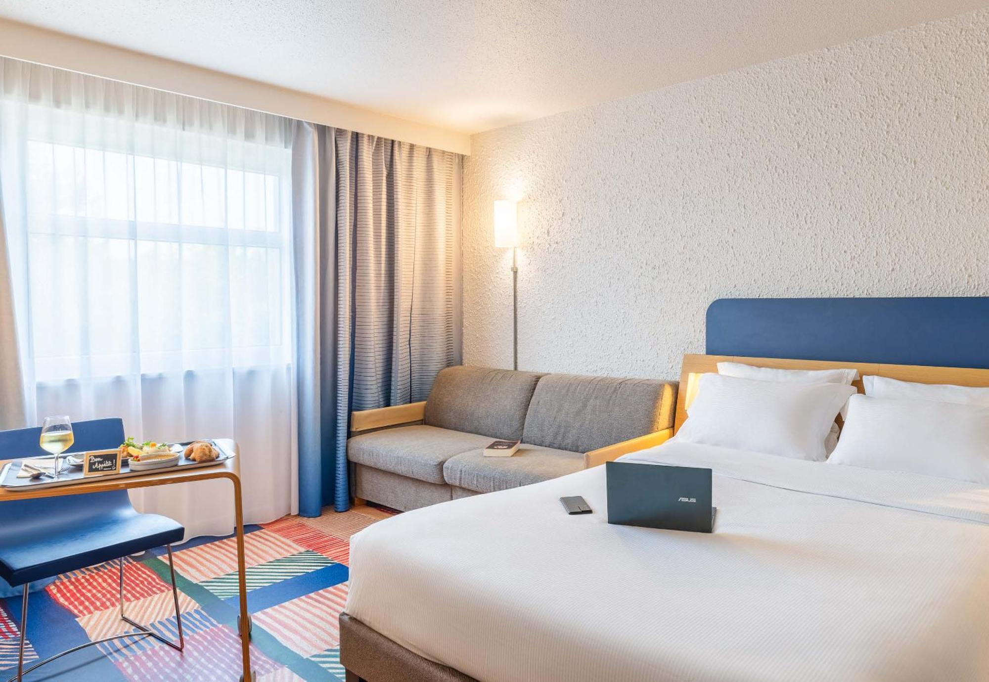 B&B Hotel Lyon Nord 4 Etoiles Dardilly Zimmer foto