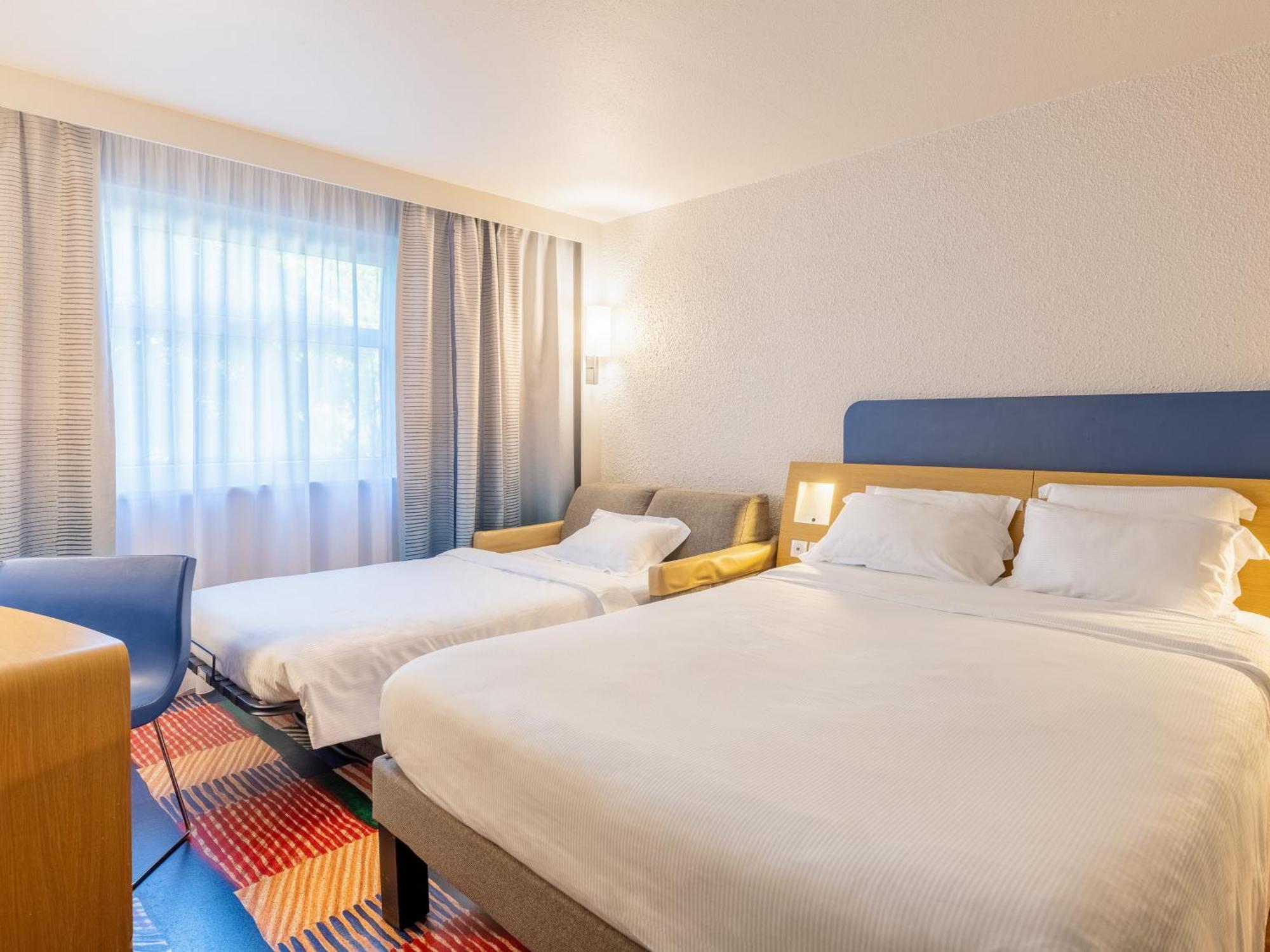 B&B Hotel Lyon Nord 4 Etoiles Dardilly Zimmer foto